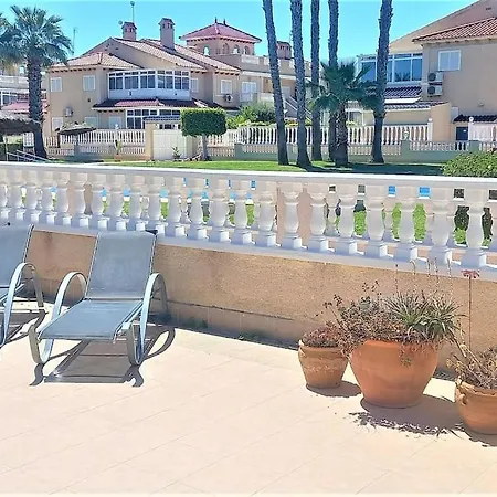 Spacious Ground Floor Overlooking The Beautiful Communal Pool Apartment *
